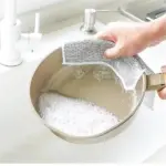 Effortless Cleaning with the All-Purpose Wire Dishwashing Rag - Image 6